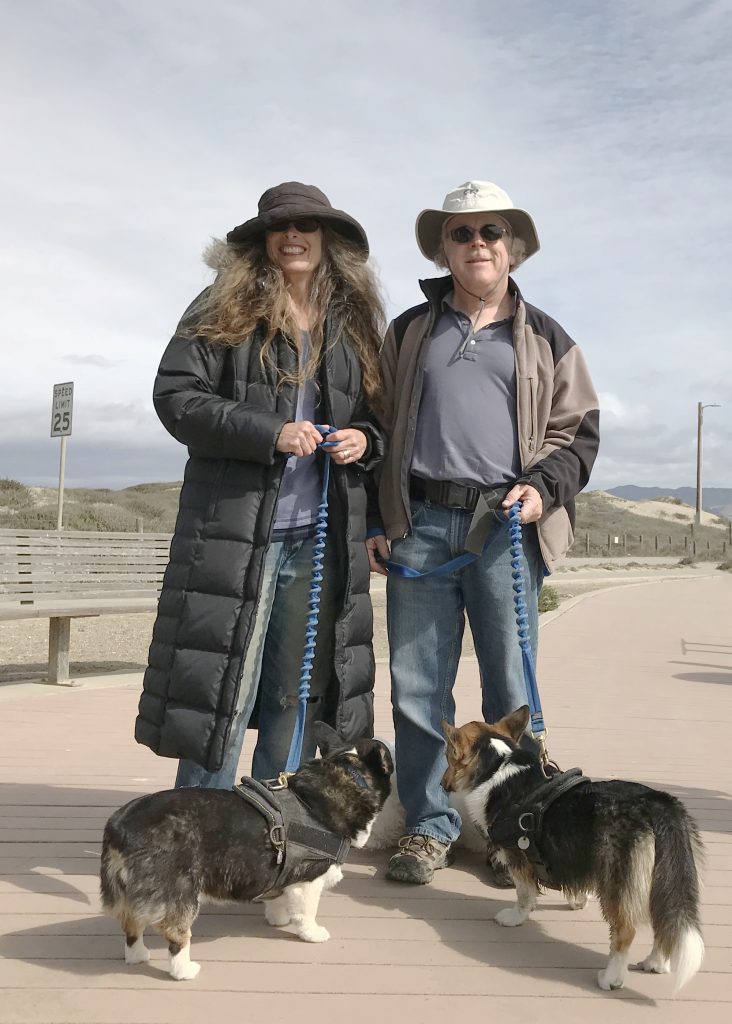 Karen and Rickey are long-time supporters of the Mutts for the Bay program. Our Communications and Outreach Coordinator, Rachel, had the pleasure of meeting them and their adorable dogs along the Harbor Walk recently. Thank you, Karen and Rickey, for your generous support!
